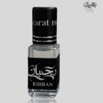 **BACCARAT ROSE – Inspired Perfume Oil** A luxurious blend of Turkish rose, saffron, and vanilla — rich, sweet, and elegantly spicy. Inspired by the iconic Baccarat Rouge, crafted for moments that demand timeless sophistication. Perfect for evenings, weddings, and romantic occasions. Long-lasting, alcohol-free, and unforgettable.